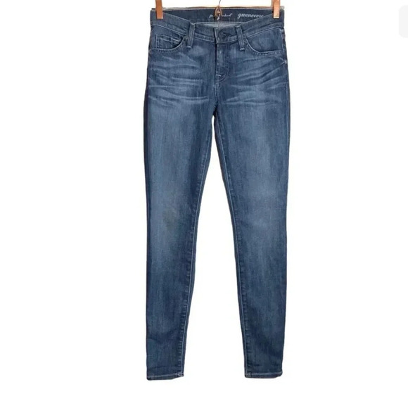 7 For All Mankind | Gwenevere Jeans Distressed 31” Inseam Low Rise - Picture 2 of 9